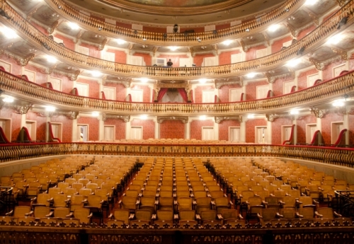 O Theatro está vivo