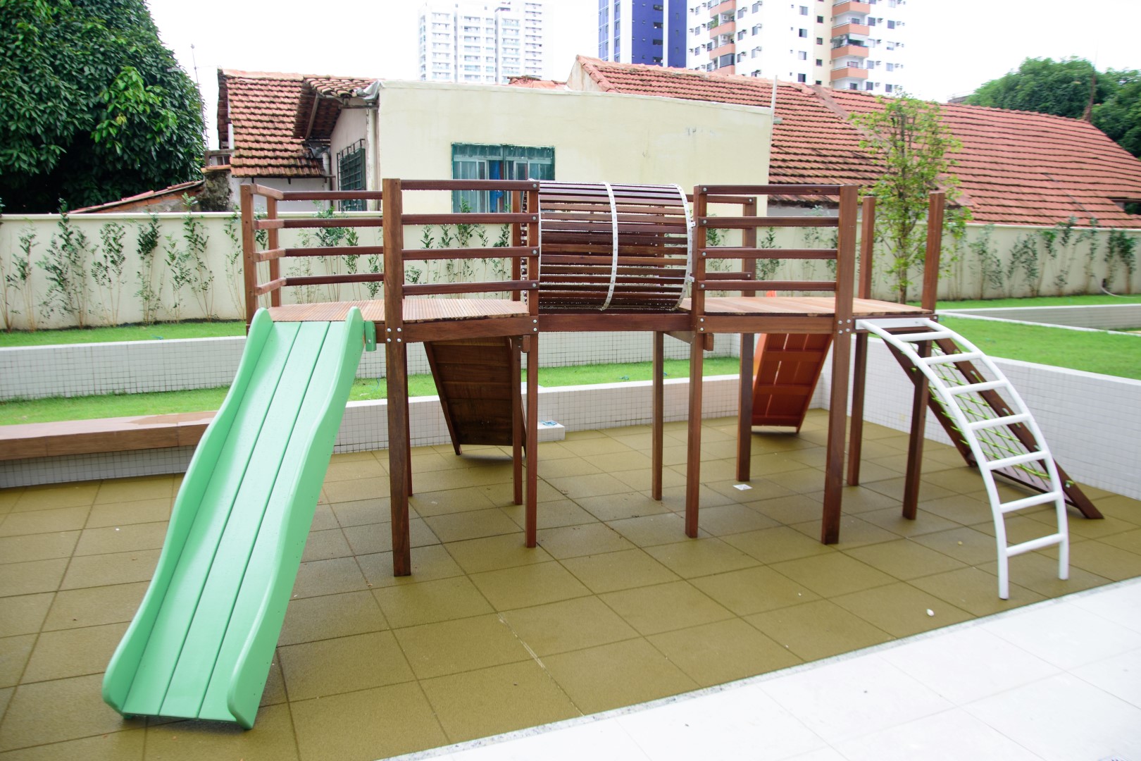 14/ Playground    